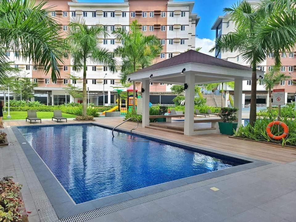 Auberge Condotels At Smdc Hope Residences Trece Martires Buitenkant foto